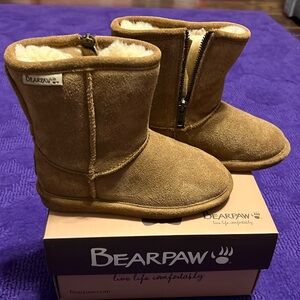 Bearpaw toddler boots size 12 Hickory color